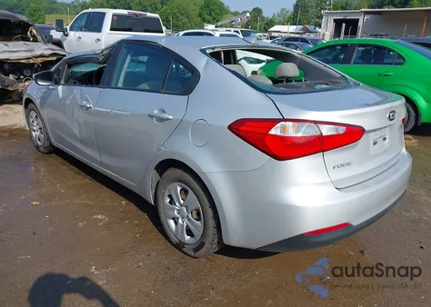2016 Kia Forte Lx z USA, uszkodzony, nr VIN KNAFK4A60G5541963